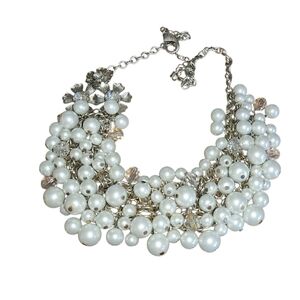 Chic Silver and White Pearl Bead Floral Necklace